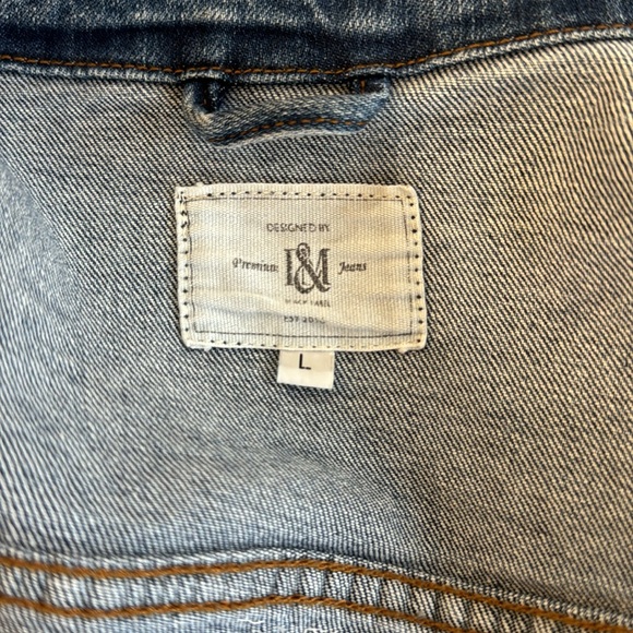 Boutique Jean Jacket - Picture 7 of 7